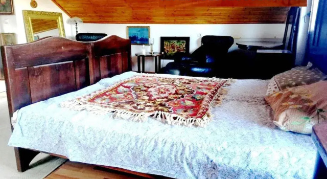Leyla Guesthouse Castel, Rezerwuj Hotel Hotele w Prahova Valley z parkingiem, Parking