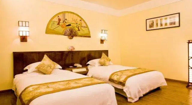 Люкс с 3 комнатами Gudou Royal SPA Hotel