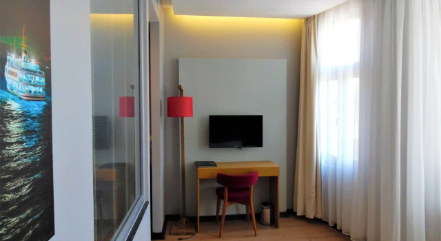 Vvr Hotel, Varaa Hotelli Hotellit Marmara-alue pysäköinnillä, Pysäköinti
