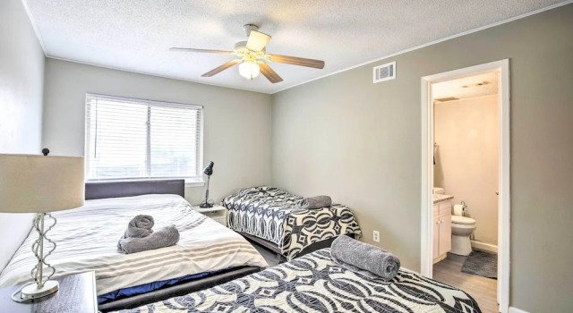 Апартаменты с 2 комнатами Pet-friendly Dallas Townhome w/ Outdoor Grill