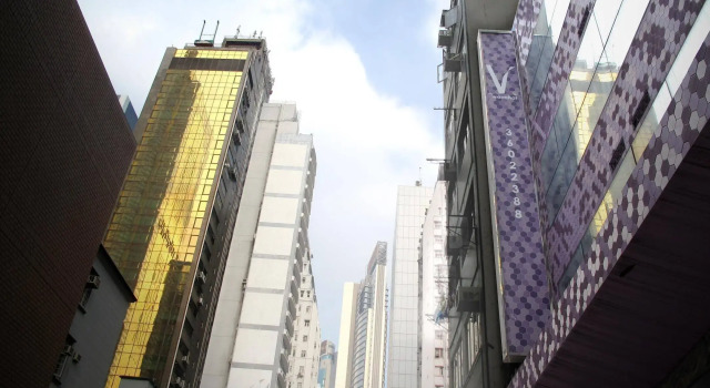 V Wanchai
