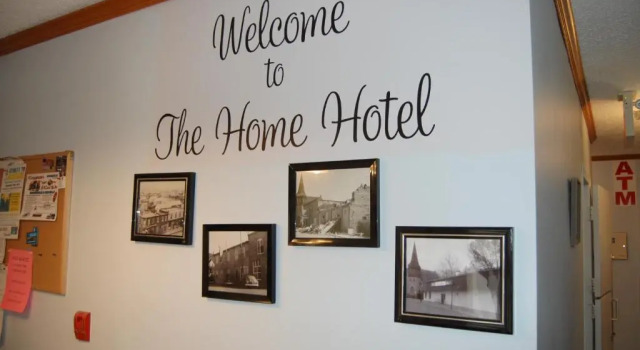 The Home Hotel, Rezervovat Hotel Boissevain Manitoba