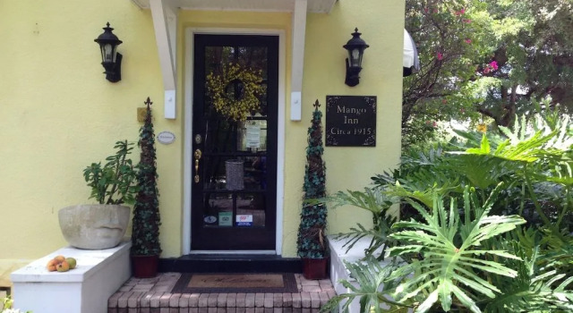 Mango Inn Bed and Breakfast, Забронировать Гостевой дом Лейк-Уорт Palm Beach County, рядом с Palm Beach Institute of Contemporary Art