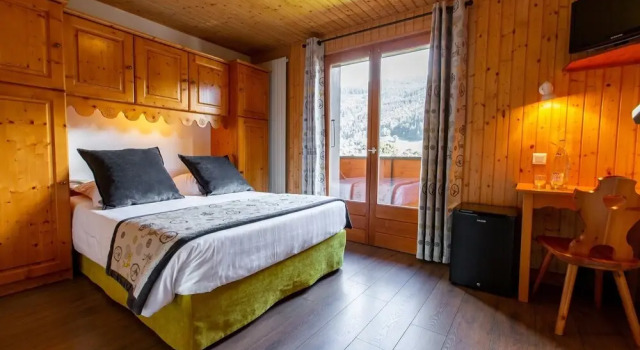 Одноместный номер Standard с балконом Hotel Les Bruyères