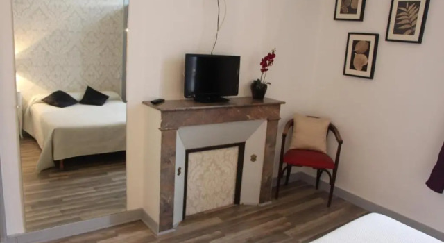 Номер Standard Hotel Au Chapon Fin