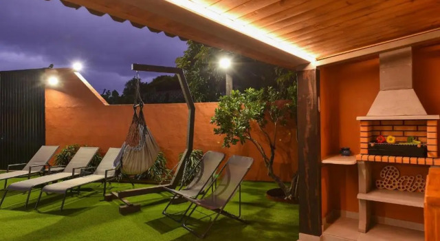 Arucas Pool & Relax by VillaGranCanaria, Book Hotel Arucas Gran Canaria