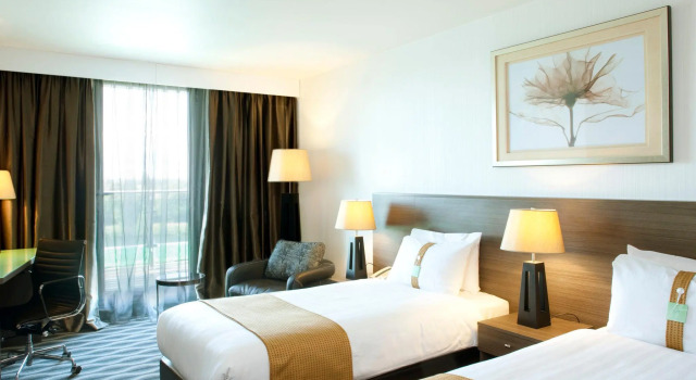 Двухместный номер Standard Crowne Plaza London - Kingston by IHG