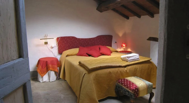 Borgo di Serignana, Book Hotel San Godenzo Toscana