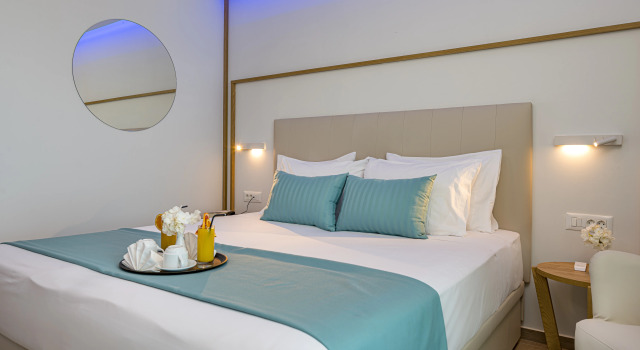 Mirage Bleu Hotel