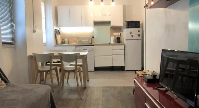 Апартаменты Appt 2 chambres au centre ville 4è