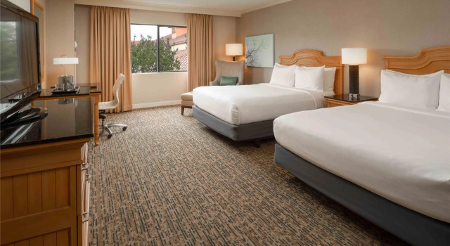 DoubleTree by Hilton Sonoma Wine Country, Забронировать Отель Отели Ронерт-Парк с бассейном, рядом с Казино и туристический комплекс Graton Resort and Casino, Бассейн