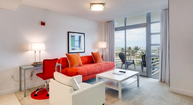 Люкс Strand Ocean Drive Suites