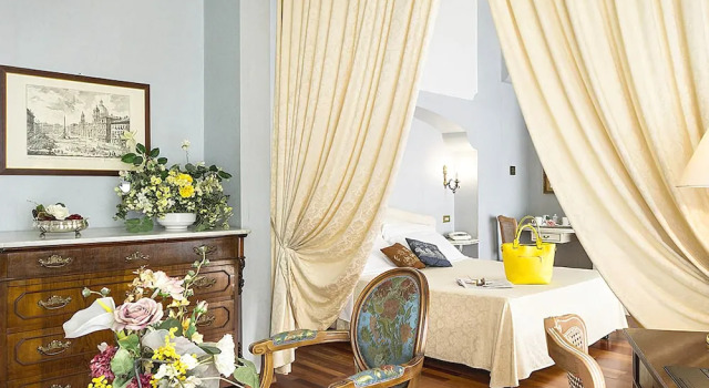 Четырёхместный семейный номер Standard с балконом Grande Albergo Quattro Stagioni