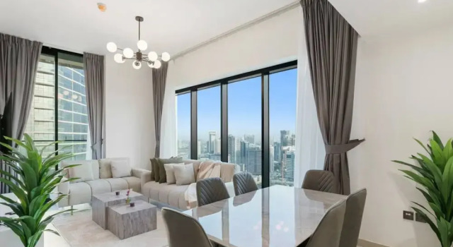 Modern 2BR w Balcony in JVC nr Dubai Sports City, Забронировать Апартаменты/квартира Дубай Эмират Дубай, рядом с Dubai International Stadium