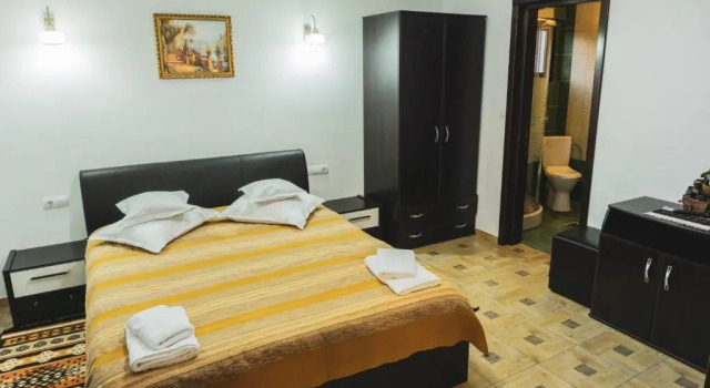Casa Cristina, Rezervovat Hotel Hotely v Fundu Moldovei s parkováním, Parkování