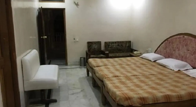 Iroomz Shanbhag Towers International