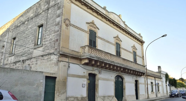 Residenza Storica PARCO LANOCE, Book Hotel Hotels in Poggiardo with Parking, Parking