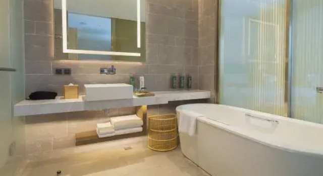 Семейный люкс с видом на море Hilton Garden Inn Sanya