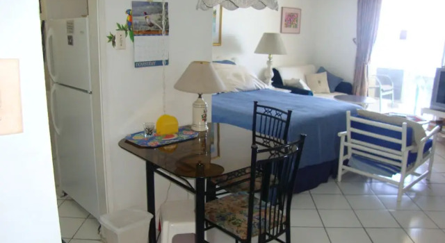 Студия c 1 комнатой с балконом Ocean Suite Beach Front at Mobay Club