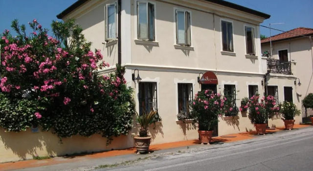 Bed And Breakfast Di Manu, Prenota Hotel Taglio di Po 