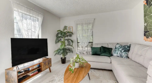 Charming Austin Home on 2 Acres: BBQ & Yard!, Buchen Sie Ferienhaus Austin Greater Austin