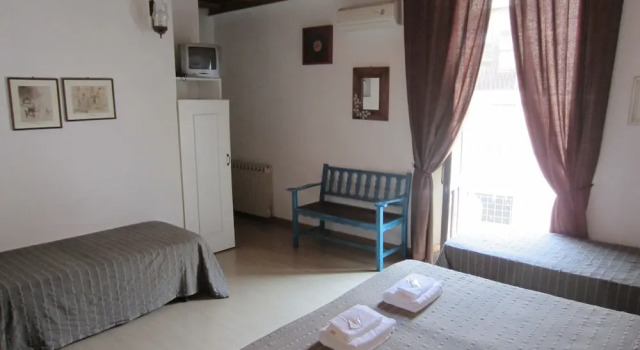 Standard Vierer Zimmer mit Balkon I Vespri