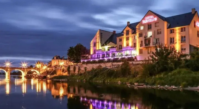 Двухместный номер Standard с красивым видом из окна Mercure Bords de Loire Saumur