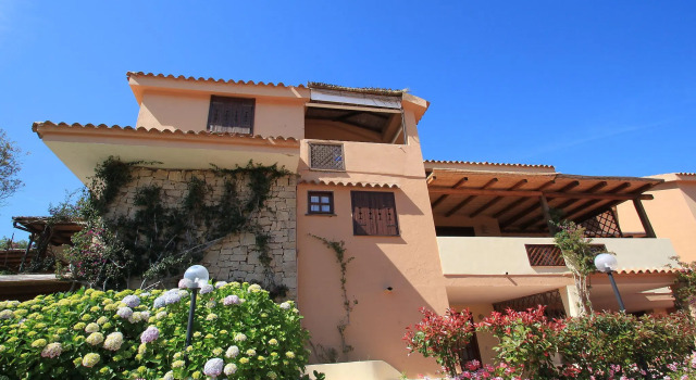 Bougainvillae Residence - One Bedroom No.4, Book Hotel Porto Cervo Emerald Coast