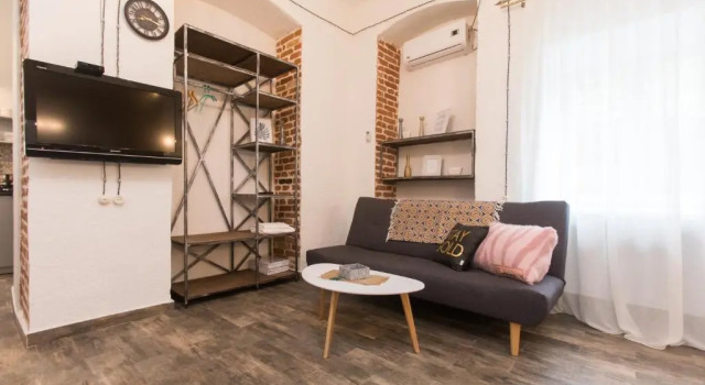 Апартаменты Quiet Authentic Courtyard House Old Tbilisi