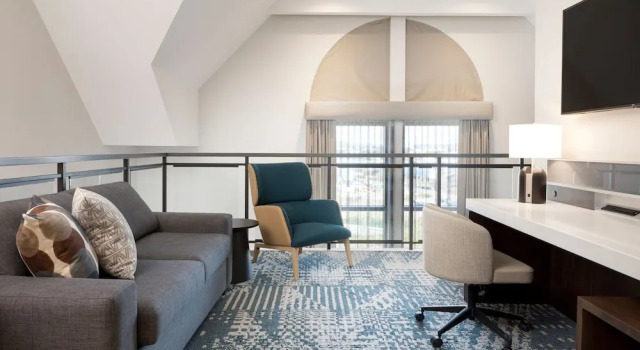 Люкс c 1 комнатой Delta Hotels by Marriott Victoria Ocean Pointe Resort
