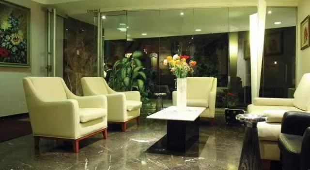 CRILLON, Rezervați Hotel Guaymallen Mendoza