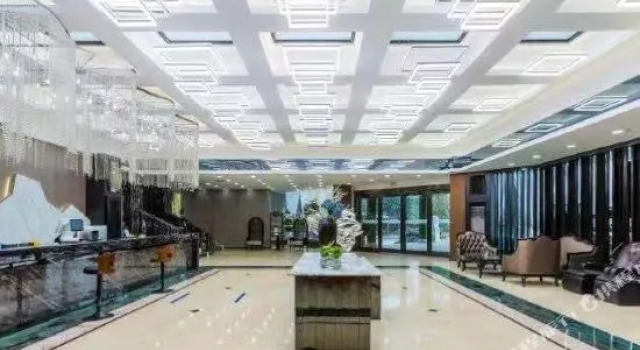 Jiuhua Shanzhuang Garden Hotel, Prenota Hotel Nantong Jiangsu