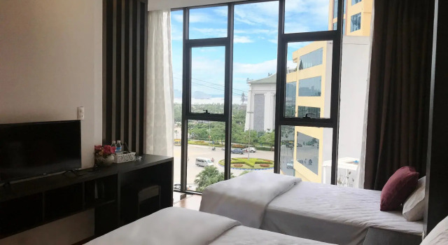 Ivy Hotel Ha Long