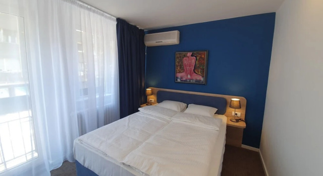 Номер Comfort Premium Crown Suites