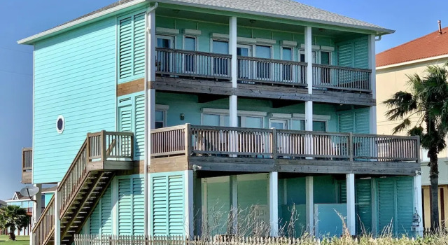 Beachfront Breeze by RedAwning, Book Feriehus Bolivar Peninsula Houston