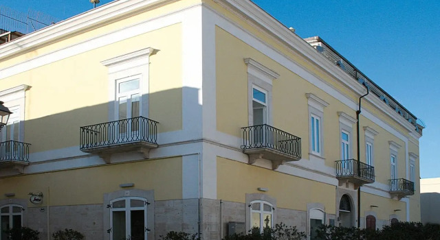 Palazzo Bonomi, Book Hotel Hotels in Bisceglie with Parking, Parking