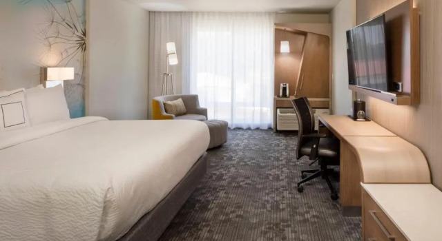 Номер Standard Courtyard by Marriott Prince George