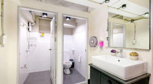 Кровать в общем номере Salee Hostel