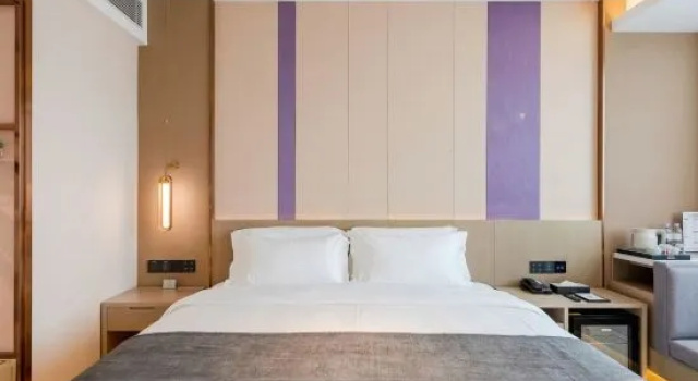 Двухместный номер Standard Lavande Hotel  Guangzhou Huadu Sunac Cultural Tourism City Baiyun International Airport Branch