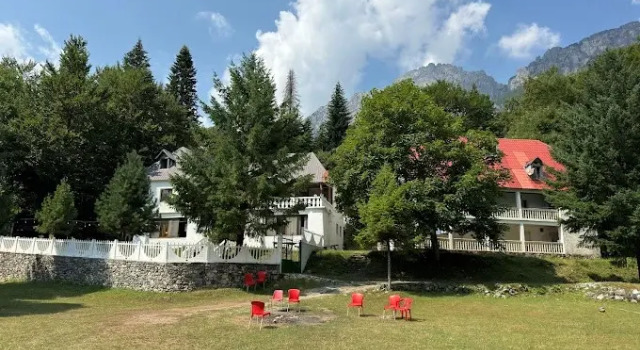 Bujtina Te Grima