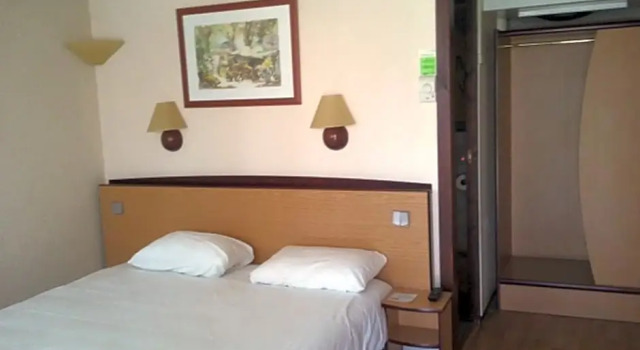 Одноместный номер Standard Campanile NATURE - Bordeaux Ouest Le Bouscat