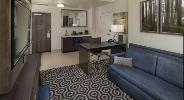 Четырёхместный люкс Embassy Suites by Hilton Portland Hillsboro, Oregon