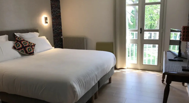 Hôtel Restaurant Gastronomique La Huchette, Đặt Khách sạn Replonges 