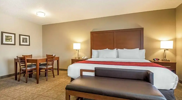 Двухместный люкс Comfort Inn Ottawa Starved Rock Area