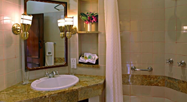 Номер Deluxe Paraa Safari Lodge