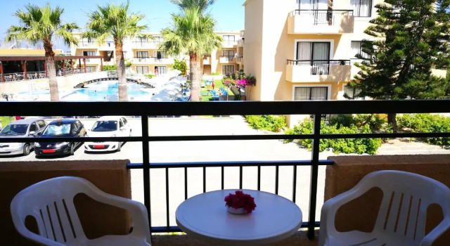 Pagona Holiday Apartments, Book Apartment Hotels in Paphos with Parking, near Paphos Archaeological Park, Parking