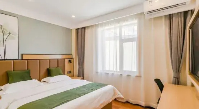 Люкс Business GreenTree Inn Express Hotel (Huludao Passenger Transport Terminal)