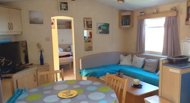 Camping les chênes, Rezerwuj Pole kempingowe Saint-Lormel Bretania