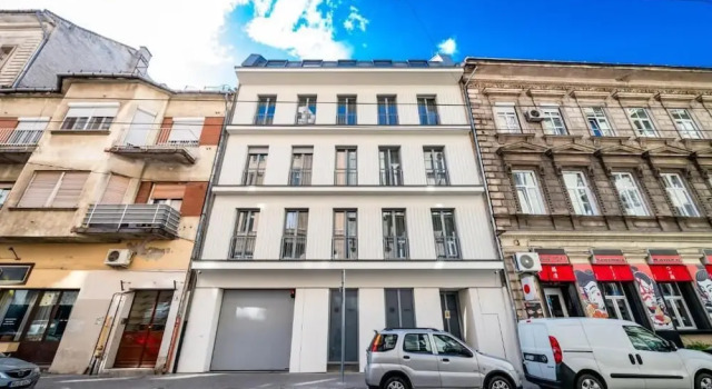 D52 Apartment Hotel