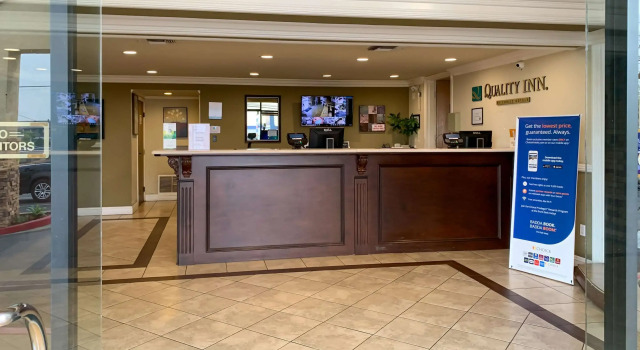 Quality Inn Long Beach - Signal Hill, Забронировать Отель Лонг-Бич Большой Лос-Анджелес, рядом с Community Hospital of Long Beach